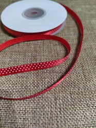 Saténová stuha s jemnými puntíky šíře 6 mm červená