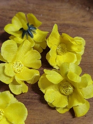 Umělý květ Ø35 mm 5 ks žlutá