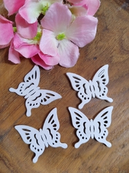 Dřevěná dekorace motýl bílý