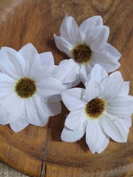 Umělý květ Ø60 mm bílá