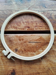 Vyšívací kruh plastový Ø18,5 cm
