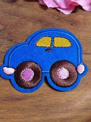 Nažehlovačka autíčko modré s okénky
