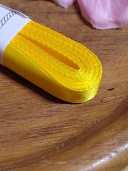Atlasová stuha svazky po 5 m šíře 9 mm barva žlutá