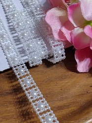 Borta s perlami - půlperle šíře 9 mm barva bílá