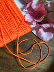 Kreativní šnůrka šíře 1mm voskovaná oranžová neon