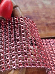 Diamantový pás / borta šíře 58 mm růžová korálová