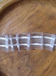 Záclonovka šíře 25 mm tužkové řasení čirá