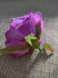 Umělý květ růže Ø7 cm fialková
