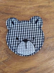 Nažehlovačka medvěd 5,5x6 cm černá