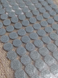 Suchý zip samolepicí kolečka Ø10 mm šedá