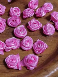 Saténová textilní růže Ø13-15 mm růžová světlá