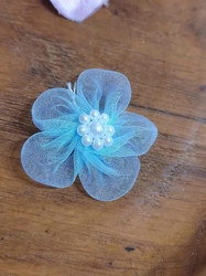 Monofilový květ Ø30-35 mm s perlami mintová světlá