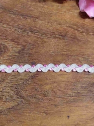 Hadovka ozdobná ozdobná šíře 4 mm bílo růžová