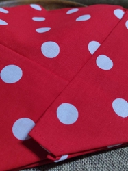Bavlněný šátek s puntíky 65x65 cm barva červená