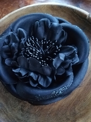 Brož / ozdoba květ Ø10,5 cm černá