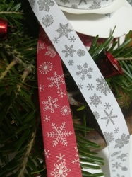 Bavlněná stuha vločky šíře 15 mm vánoční bílé