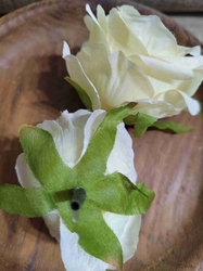 Umělý květ růže Ø7 cm krémová