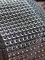 Diamantový pás / borta šíře 58 mm stříbrná