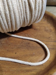 Šňůra na drhání macrame a háčkování / příze Ø4 mm režná 50 m