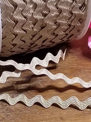 Hadovka šíře 4 mm hnědá světlá