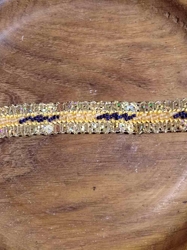 Flitrový prýmek s korálky a lurexem šíře 17 mm barva zlatá