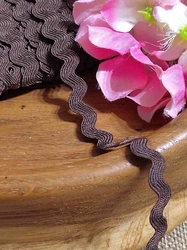 Hadovka šíře 5 mm hnědá čokoládová