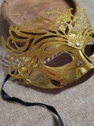 Karnevalová maska - škraboška s glitry zlatá