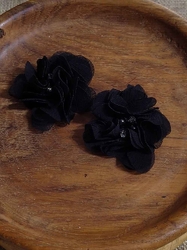 Květ Ø50 mm s kamínky černý