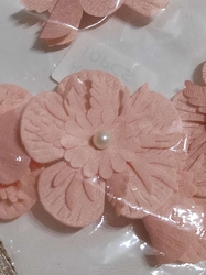 Textilní květ 3D Ø53 mm s perlou lososová