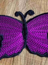 Nažehlovačka motýl s flitry barva fialová