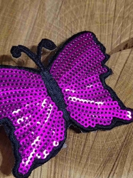 Nažehlovačka motýl s flitry barva cyklámen
