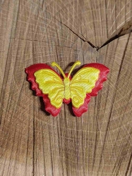 Aplikace motýl červeno žlutý