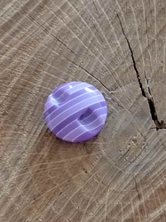 Knoflík se spodním přišíváním fialový