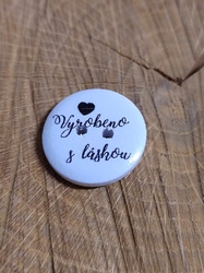 Dřevěný dekorační knoflík Vyrobeno s láskou