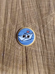 Knoflík dětský dvoudírkový vzor loďka