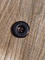 Knoflík kovový čtyřdírkový barva hnědá tmavá