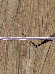 Sutaška šíře 3 mm barva pudrová