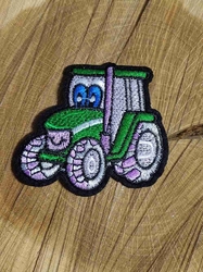 Nažehlovačka traktor velký barva zelená