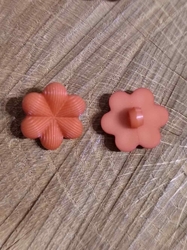 Knoflík s krčkem květ barva hnědá