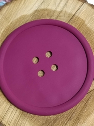 Silikonová podložka knoflík Ø12 cm barva bordó 