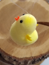 Dekorace kuřátko k zavěšení