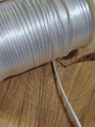 Saténová šňůra Ø2 mm barva off white
