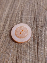 Knoflík dvoudírkový oranžový