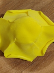 Dekorační pěnová růže Ø10 cm barva žlutá