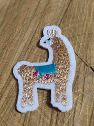 Nažehlovačka lama barva hnědá