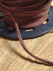 Řemínek imitace kůže šíře 3 mm barva hnědá 