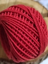Bavlněná příze macrame / háčkovací 40 g rozčesávací barva  červená