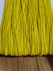 Kreativní šnůrka šíře 1mm voskovaná barva žlutá