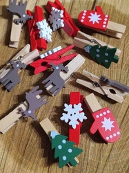 Dřevěné kolíčky na adventní kalendář