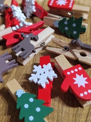 Dřevěné kolíčky na adventní kalendář